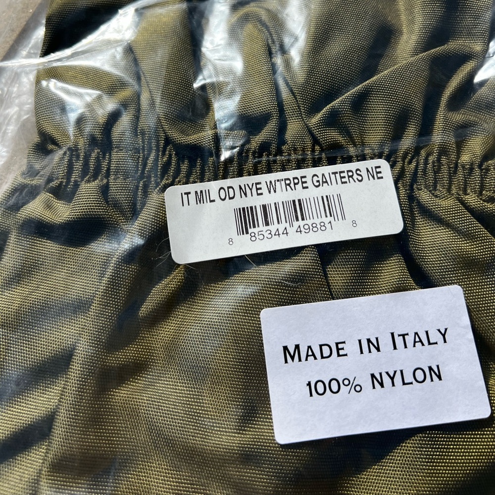 CLEARANCE NWT Men’s Olive Green Nylon Gaitors Made in Italy - Picture 5 of 8